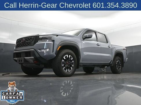 Used 2024 Nissan Frontier PRO-4X w/ Technology Package AWD/4WD image 41