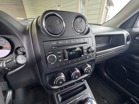 Used 2015 Jeep Patriot High Altitude image 18