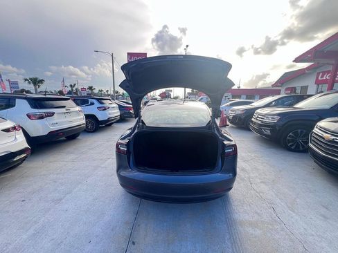 Used 2019 Tesla Model 3 Long Range AWD/4WD image 5