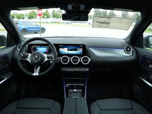 Used 2026 Mercedes-Benz GLA 250 4MATIC image 19