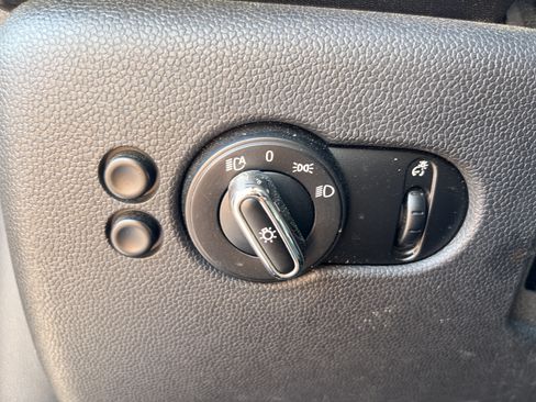 Used 2019 MINI Cooper S FWD image 35