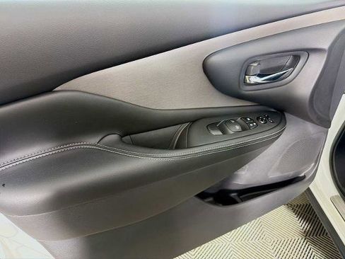 Certified 2023 Nissan Murano SV w/ SV Midnight Edition Package AWD/4WD image 15