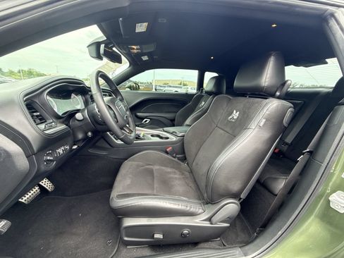 Used 2022 Dodge Challenger R/T Scat Pack RWD image 13