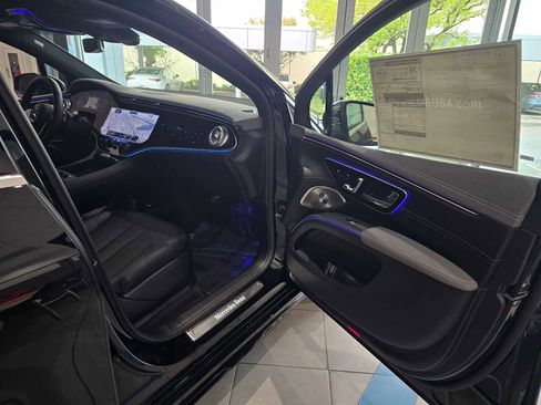 New 2026 Mercedes-Benz EQS 400 4MATIC SUV image 12