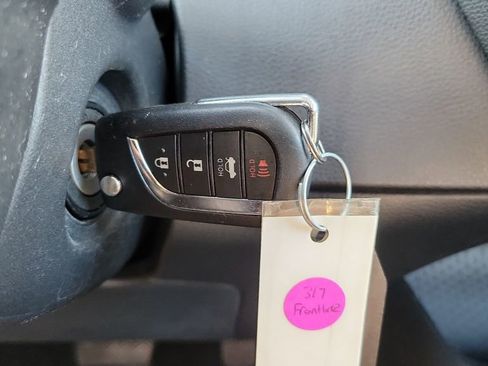 Used 2022 Toyota Corolla LE image 36