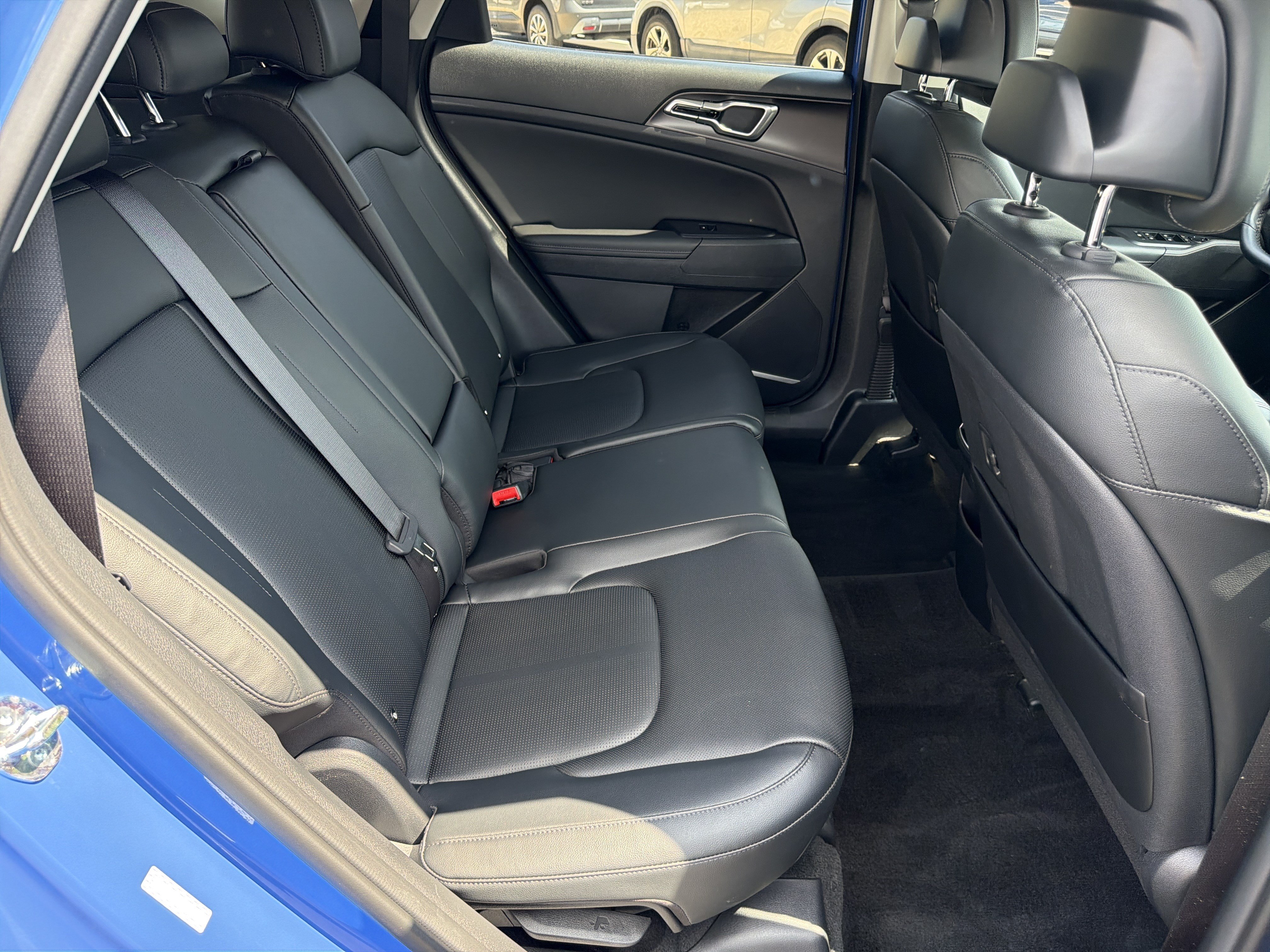 Used 2026 Kia Sportage EX w/ EX Panorama Roof Package FWD image 15