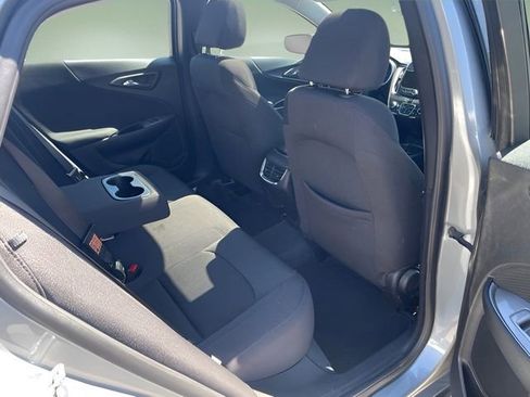 Used 2024 Chevrolet Malibu LT FWD image 12