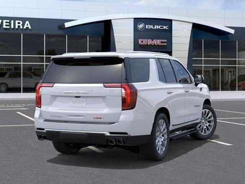 New 2026 GMC Yukon Denali w/ Denali Reserve Package AWD/4WD image 4