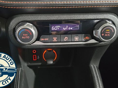 Used 2019 Nissan Kicks SR FWD image 15