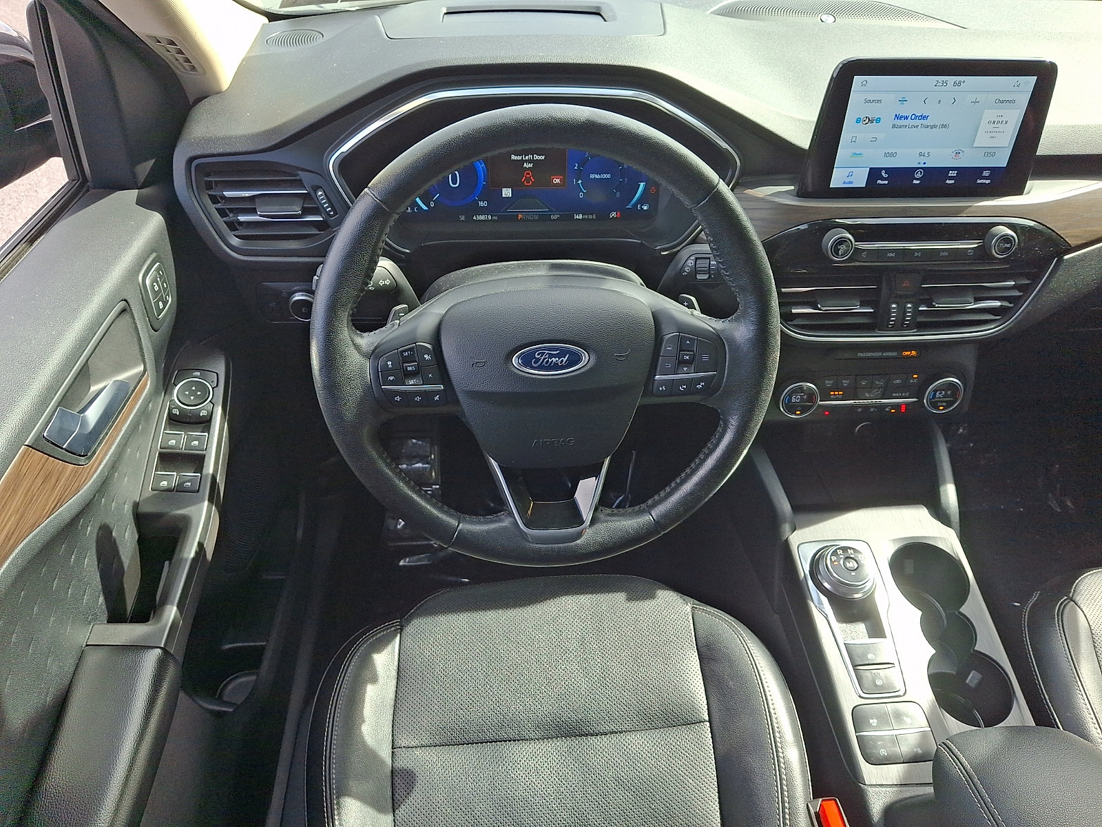 Used 2020 Ford Escape Titanium AWD/4WD image 11