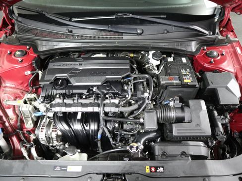 Used 2025 Hyundai Elantra SEL image 13