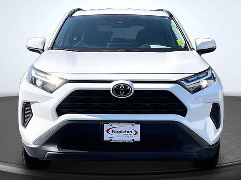 Used 2025 Toyota RAV4 XLE AWD/4WD image 3