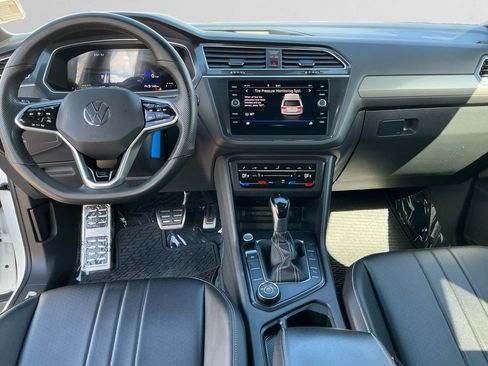 Used 2024 Volkswagen Tiguan SE R-Line AWD/4WD image 10