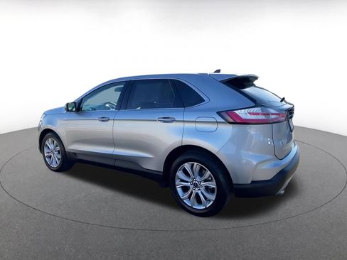 Used 2022 Ford Edge Titanium w/ Equipment Group 301A image 10