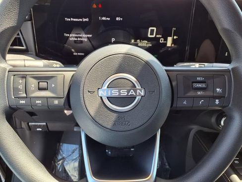 Certified 2025 Nissan Kicks SV AWD/4WD image 10