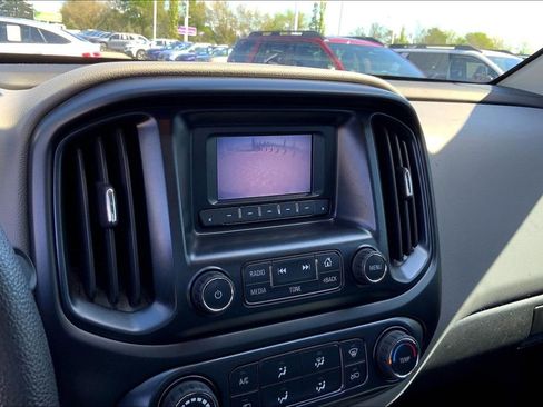 Used 2017 Chevrolet Colorado W/T w/ WT Convenience Package image 13