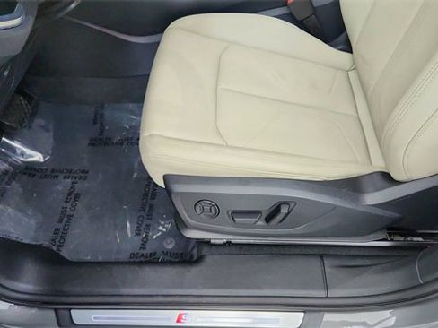 Used 2024 Audi Q3 2.0T Premium Plus image 33