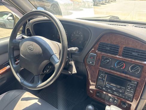 Used 1999 Nissan Pathfinder LE AWD/4WD image 24