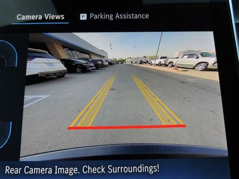 Used 2025 Mercedes-Benz GLC 350e 4MATIC image 31