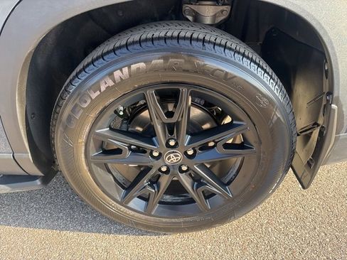 Used 2026 Toyota Grand Highlander AWD Hybrid image 12