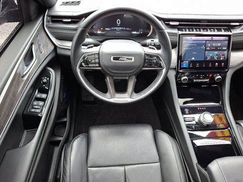 Certified 2021 Jeep Grand Cherokee L Overland w/ Luxury Tech Group IV image 11