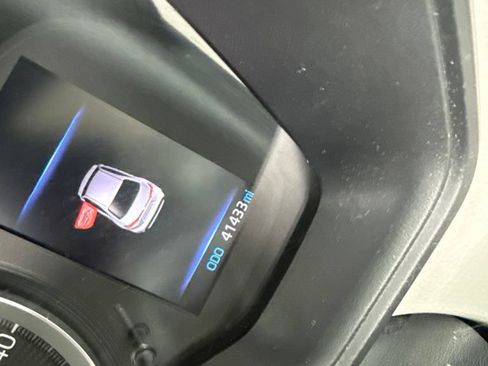 Used 2021 Toyota Corolla LE FWD image 8