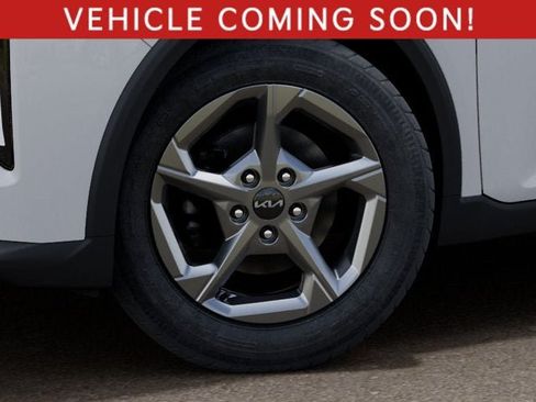 New 2026 Kia K4 FWD image 9