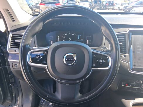 Used 2018 Volvo XC90 T5 Momentum w/ Convenience Package AWD/4WD image 14