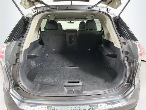 Used 2016 Nissan Rogue SV AWD/4WD image 23