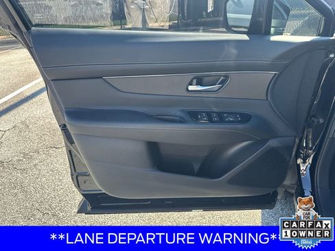 Used 2025 Nissan Murano SV FWD image 10