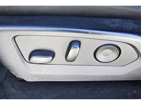 Used 2024 GMC Canyon Elevation w/ Convenience Package image 25