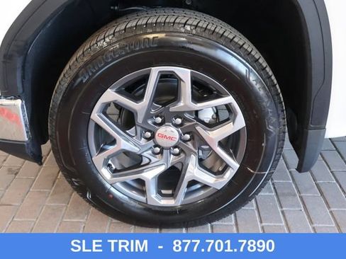 New 2026 GMC Sierra 1500 SLE w/ Max Trailering Package AWD/4WD image 11