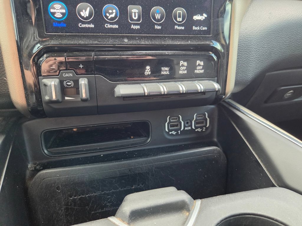 Used 2020 RAM 1500 Laramie AWD/4WD image 22