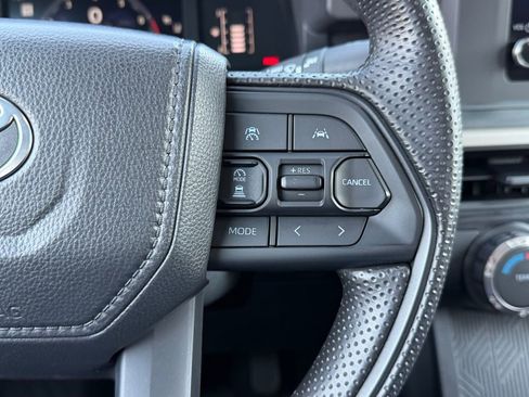 Used 2025 Toyota Tacoma SR AWD/4WD image 20