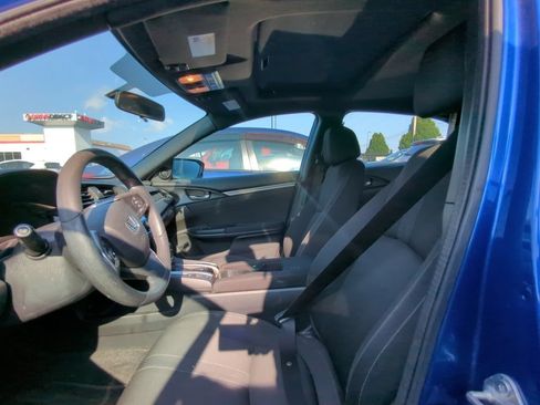 Used 2017 Honda Civic EX image 6