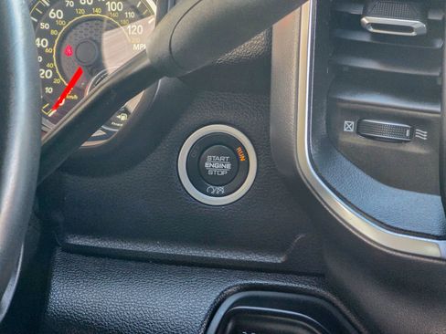 Used 2024 RAM 3500 Big Horn image 36