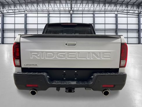New 2026 Honda Ridgeline Black Edition image 4