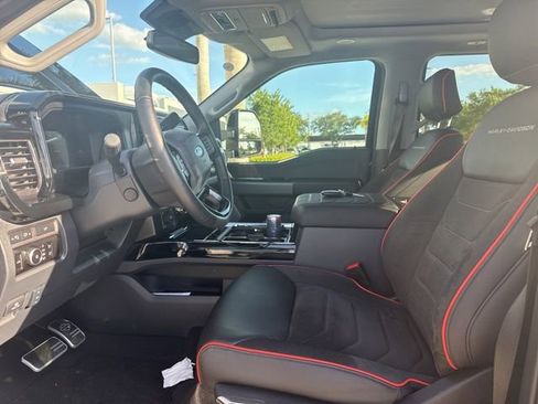 Used 2024 Ford F250 Lariat w/ Lariat Ultimate Package AWD/4WD image 2