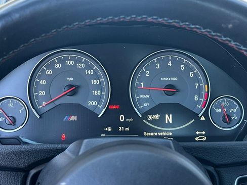 Used 2015 BMW M4 Convertible RWD image 26