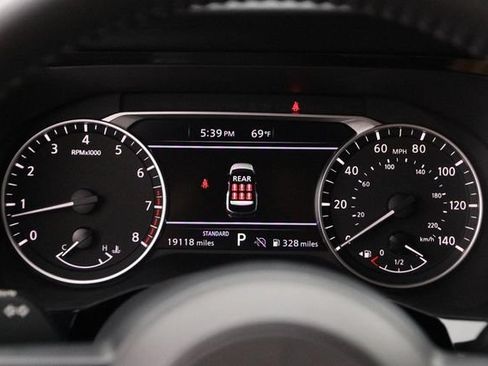 Certified 2025 Nissan Pathfinder SV FWD image 15