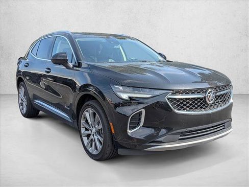 Used 2022 Buick Envision Avenir w/ Technology Package II FWD image 4