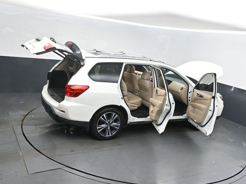 Used 2019 Nissan Pathfinder Platinum image 49