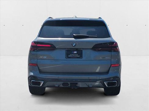 Used 2026 BMW X5 xDrive40i w/ M Sport Package AWD/4WD image 4