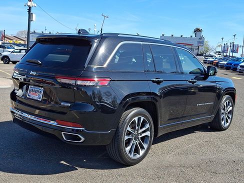 Used 2023 Jeep Grand Cherokee Overland image 6