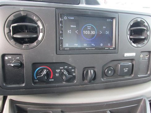 Used 2016 Ford E-350 and Econoline 350 Super Duty RWD image 14