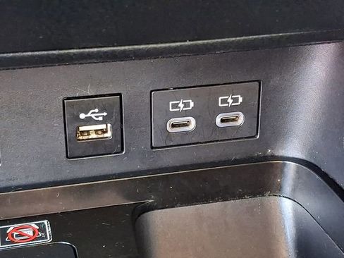 Used 2025 Toyota Camry LE image 24