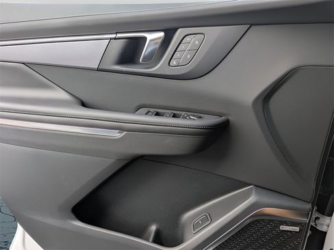 New 2025 Buick Enclave Sport Touring w/ Super Cruise Package image 12