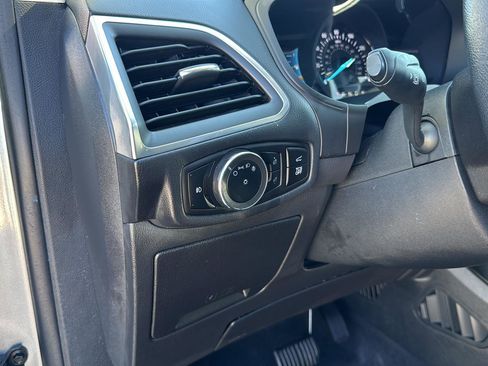 Used 2024 Ford Edge Titanium image 15