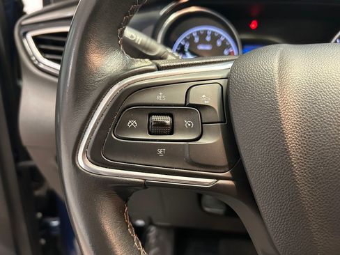 Used 2021 Buick Encore GX Preferred image 4