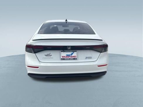 Used 2024 Honda Accord Sport image 8